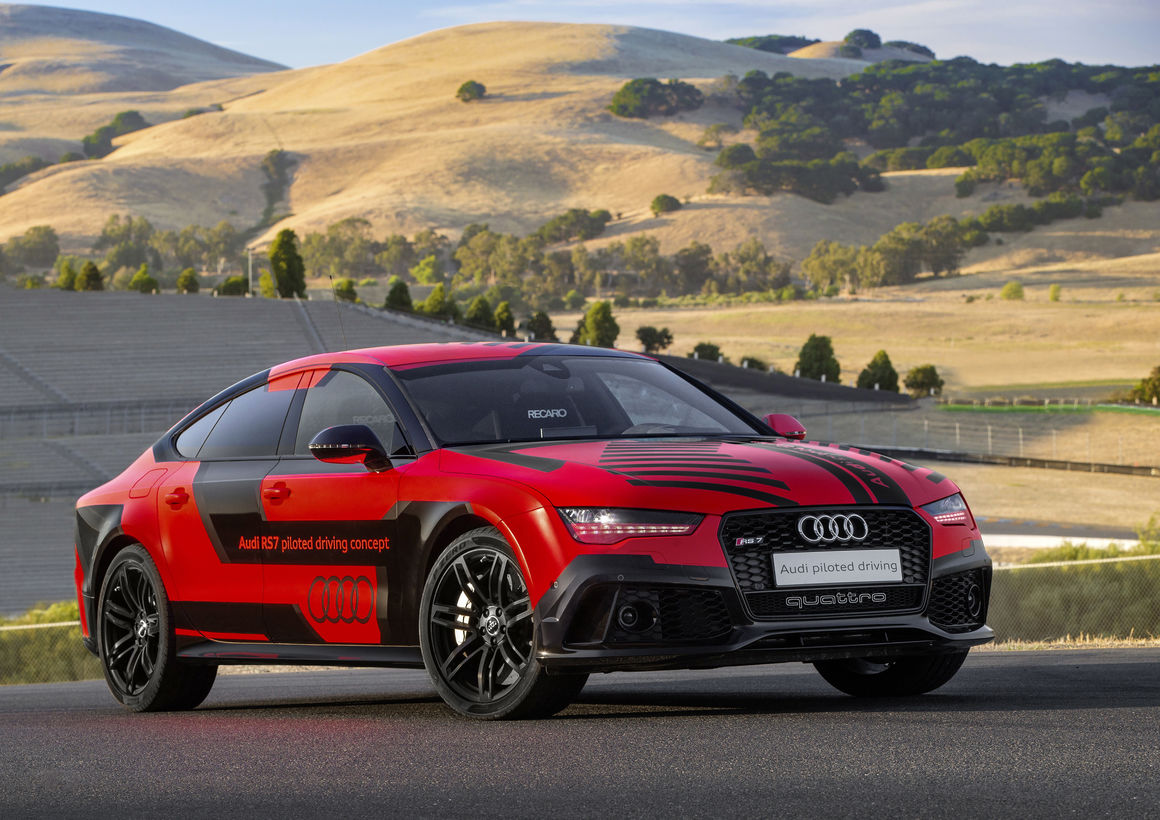 AudiRS7piloteddriving