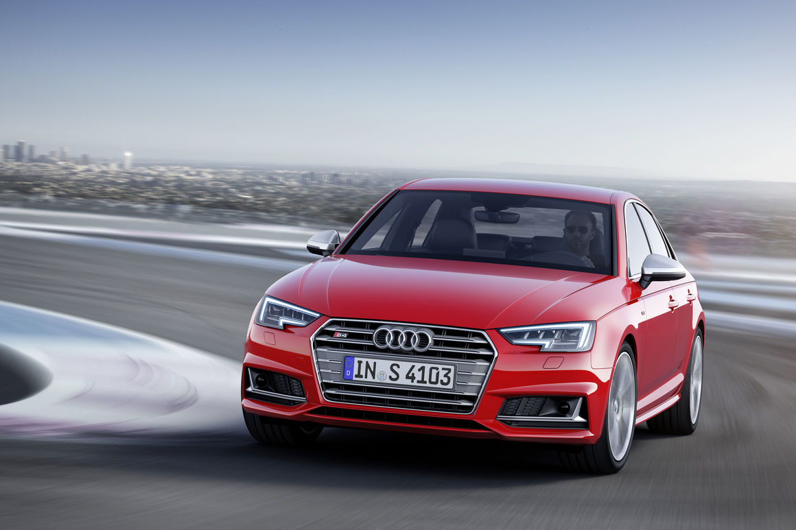 Audi-S4 (2)