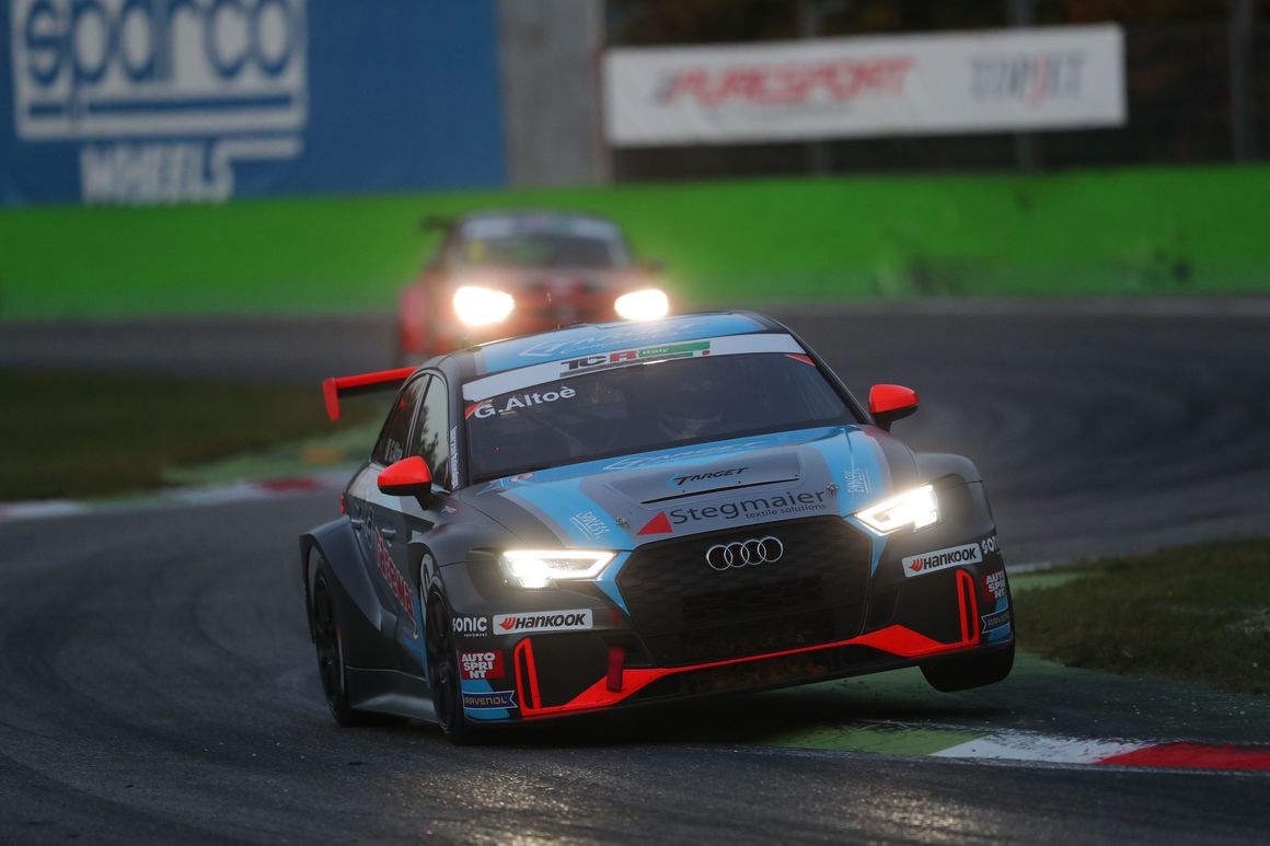 Audi RS 3 LMS