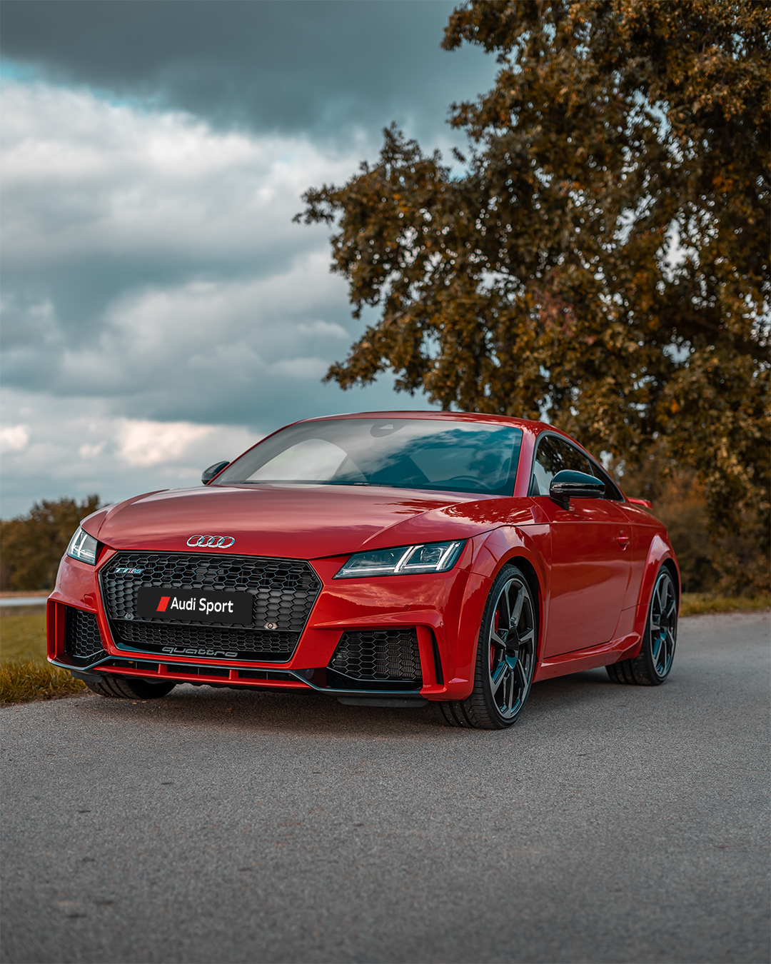 Audi TT RS Catalunya Red