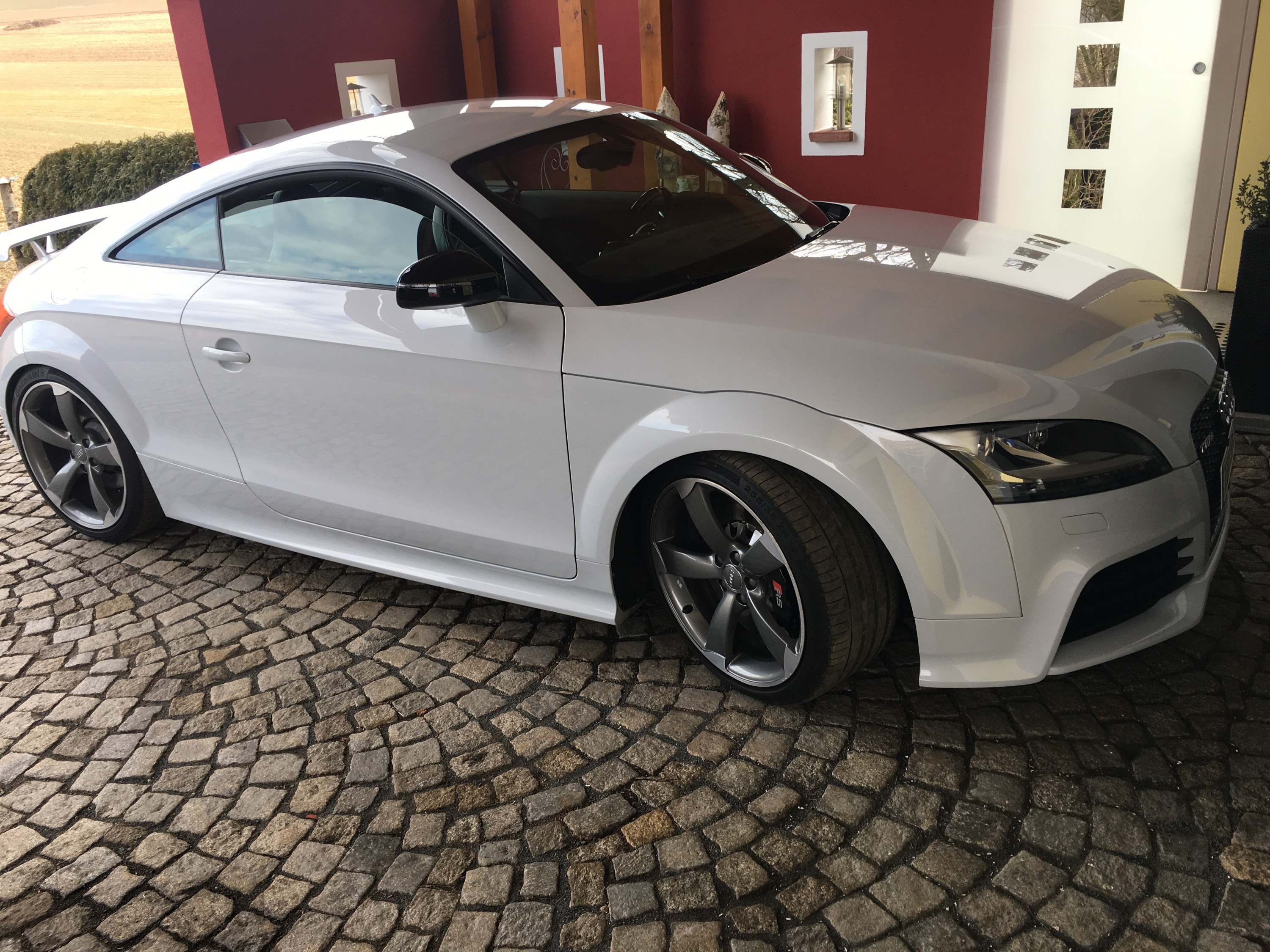 TT RS Suzukagrau