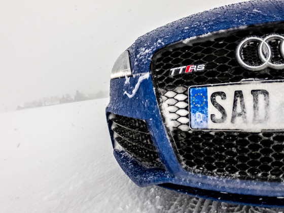 quattro Wetter - Audi TT RS plus sepangblue in snow